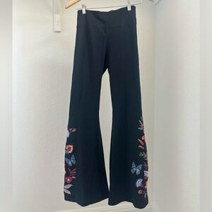 Johnny Was- Black Flared Yoga Pants w/ Floral Embroidery